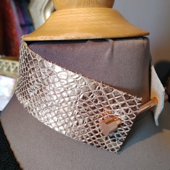 SOLD - Picture 2 of 3